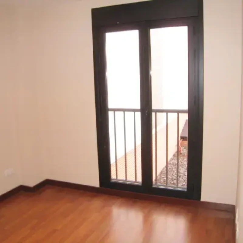 ronda de segovia 31 2H madrid